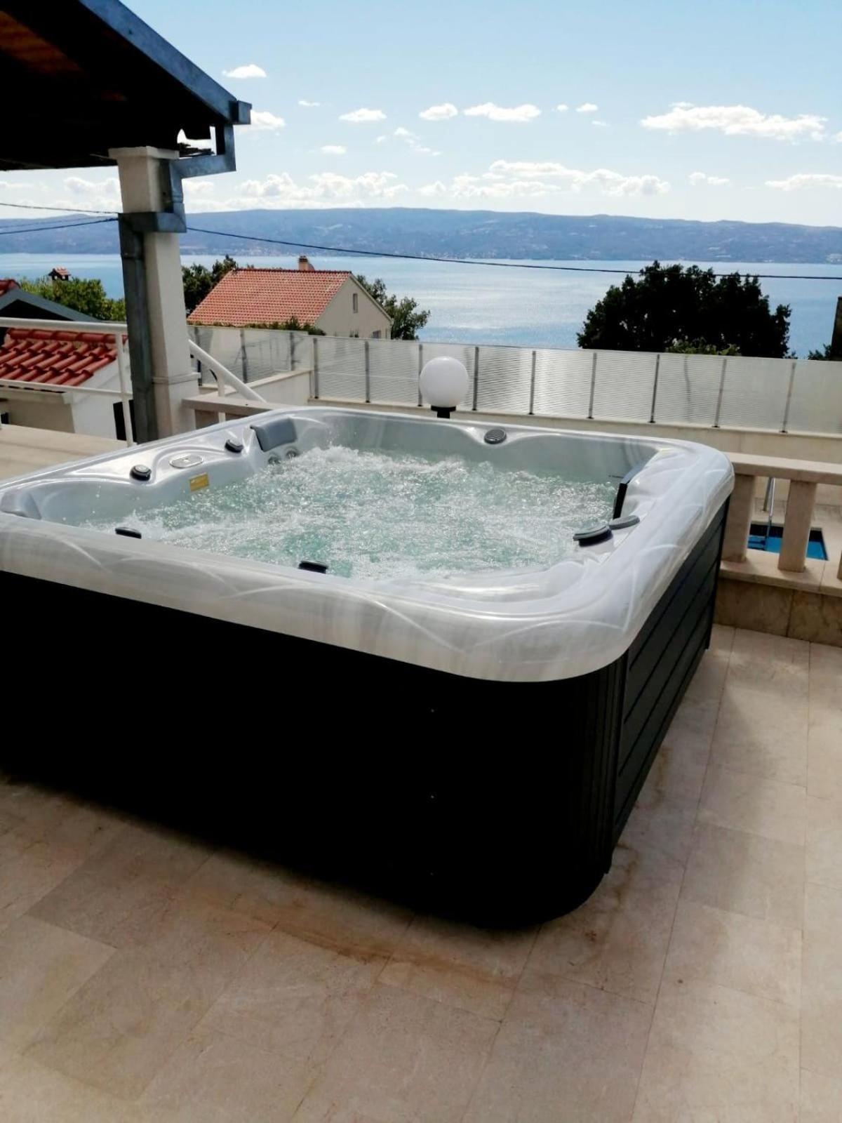 Villa Leo - Private Pool - Seaview - Pets Welcome - Luxury Villa On 1000 M2 Йесенице Екстериор снимка